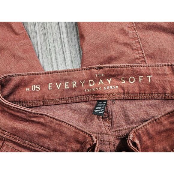 White House Black Market Womens Size 0 Short Skinny Ankle High Rise Red Jeans - Picture 4 of 12